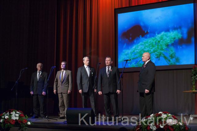 Ādažu Kultūras centra vīru vokālais ansamblis
